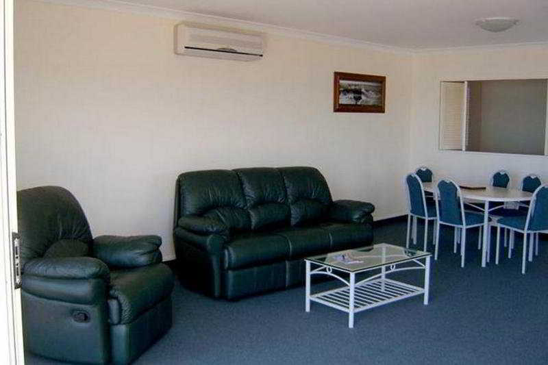 Breakwater Apartments Нейпиър Екстериор снимка